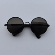 Load image into Gallery viewer, Lovely Vintage Round Cat Sunglasses Reflection Eye wear glasses For Small Dog Cat Pet Photos Pet Products Props Accessories
