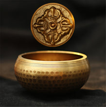 Load image into Gallery viewer, Gandhanra Handmade 3.2&quot; Tibetan Singing Bowl Set With Cross Vajra Symbol
